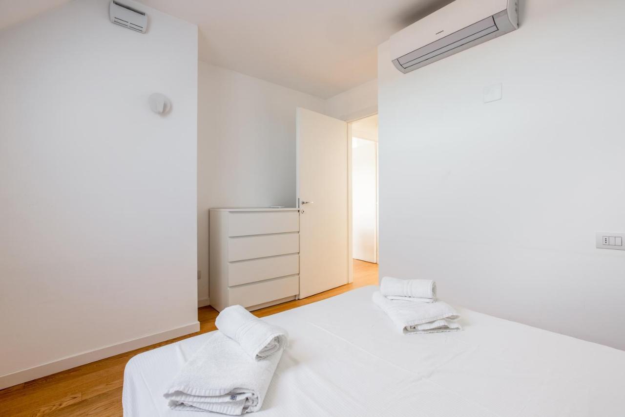 Modern Apt With Terrace, Wifi & Ac ميلان المظهر الخارجي الصورة