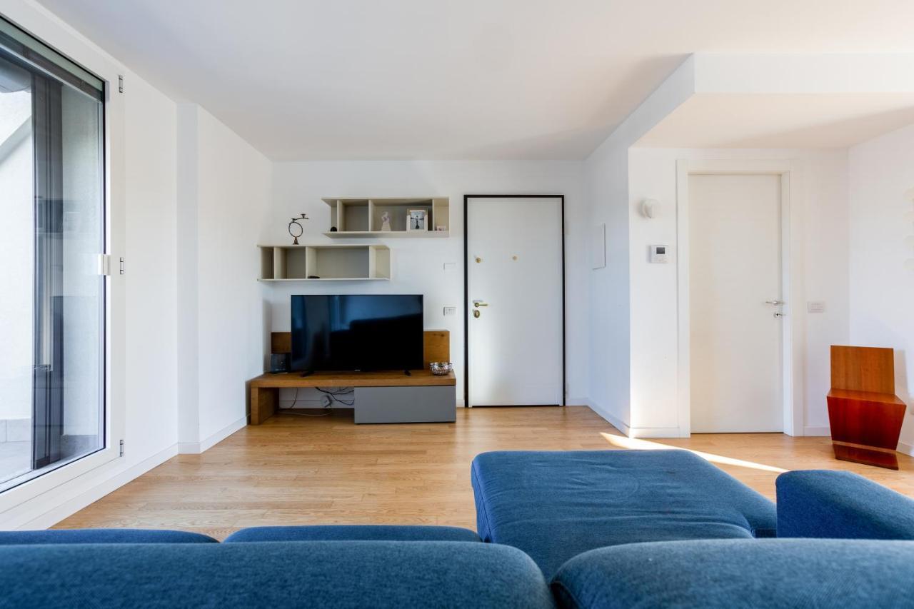Modern Apt With Terrace, Wifi & Ac ميلان المظهر الخارجي الصورة